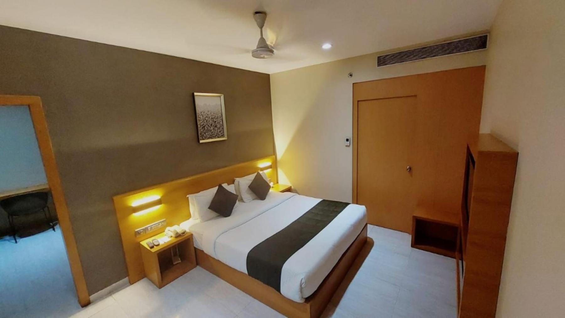 Hotel Suba Elite Vadodara Exterior foto